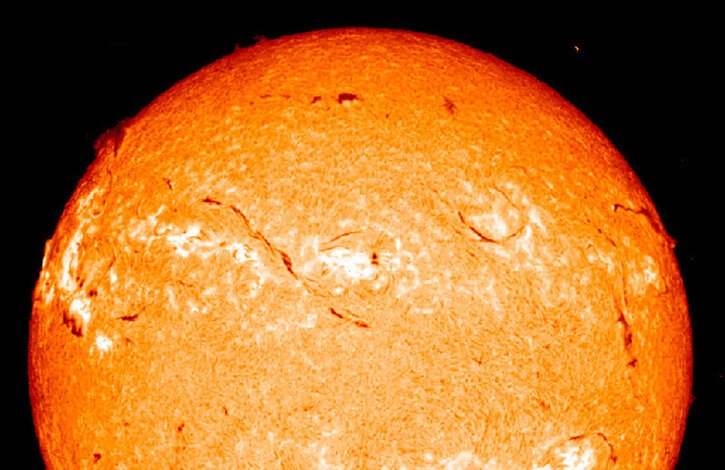 Spectrohéliogramme du Soleil en longueur d'onde Halpha, pris à Meudon