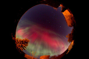 Aurore du 28 Octobre 2001, prise à Cap Rouge (Québec) par Philippe&nbsp;(...)