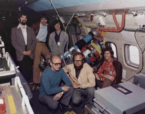 L'expérience Osiris de télescope infrarouge aéroporté installée dans le Convair (...)