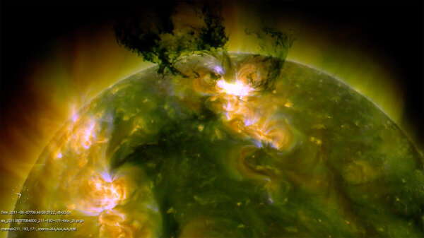 Image composite de l'atmosphère solaire éruptive